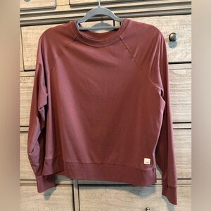 Vuori Women's Long-Sleeve Halo Crew Rust - Size Small